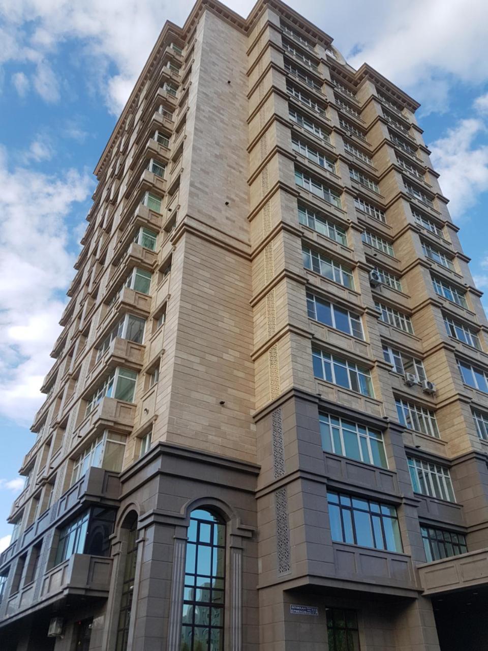 Arai Halal Apartments 阿斯坦纳 外观 照片